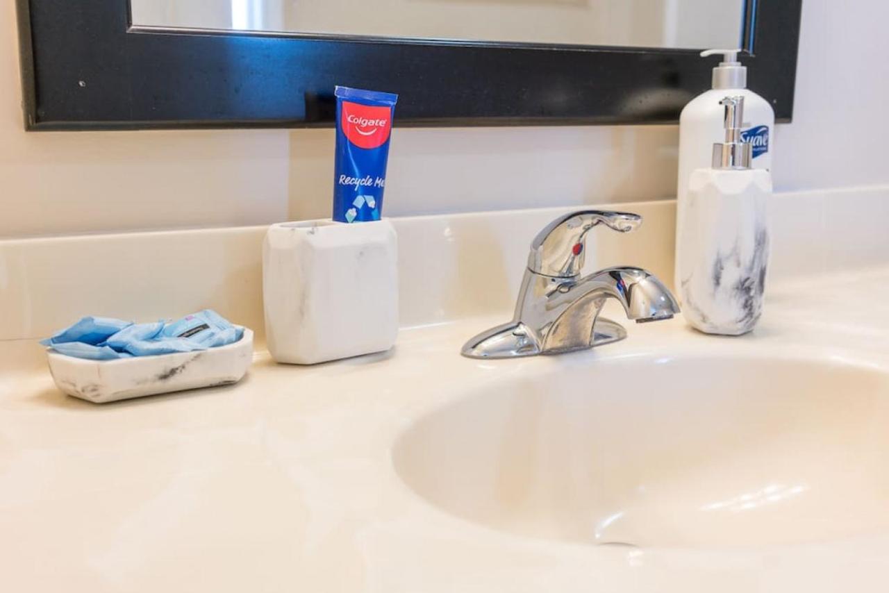 דירות אינדיאנפוליס Private Bed Downtown Indy - Shared מראה חיצוני תמונה